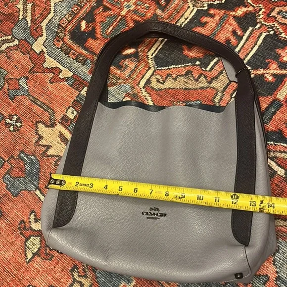 Coach Hadley Hobo 21 - Picture 15 of 15